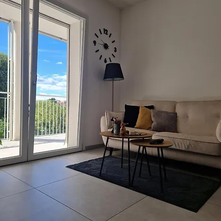 Apartment Rho8 Como